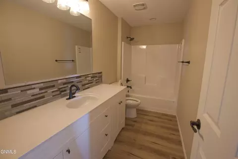 403 Marble Dr, Bismarck, ND 58503 photo 15