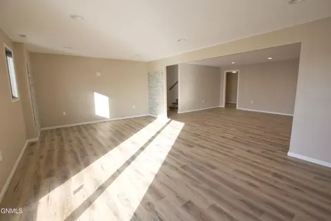 403 Marble Dr, Bismarck, ND 58503 photo 26