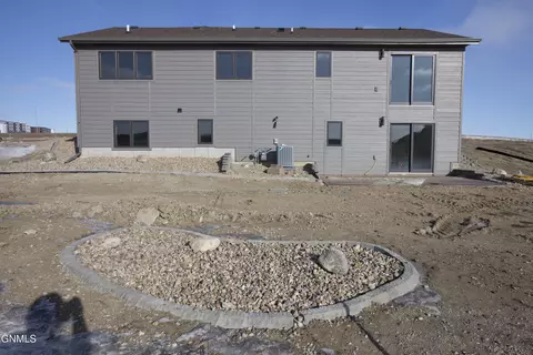 403 Marble Dr, Bismarck, ND 58503 photo 37