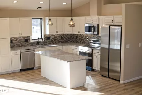 403 Marble Dr, Bismarck, ND 58503 photo 12