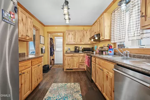 6109 141st Ave NW, Williston, ND 58801 photo 6