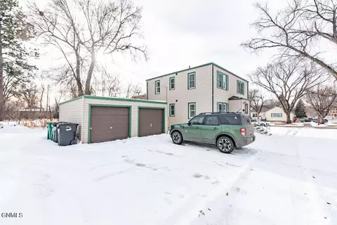 Exterior - 1001 E D Ave, Bismarck, ND 58501 photo 2 of 2