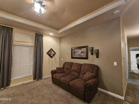 2609 11th Ave W, Williston, ND 58801 photo 12