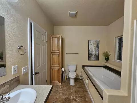 2609 11th Ave W, Williston, ND 58801 photo 34
