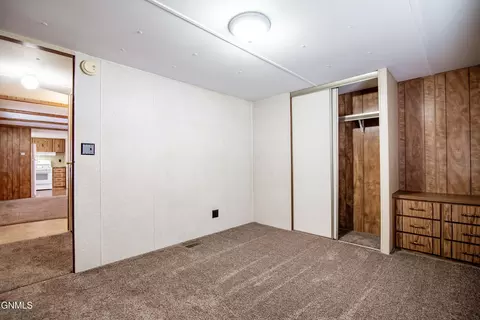 1208 Frontier Trl S, Mandan, ND 58554 photo 7