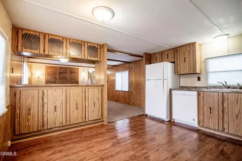 1208 Frontier Trl S, Mandan, ND 58554 photo 5