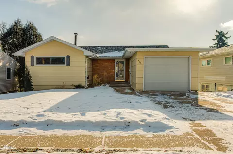 413 W Ave F, Bismarck, ND 58501