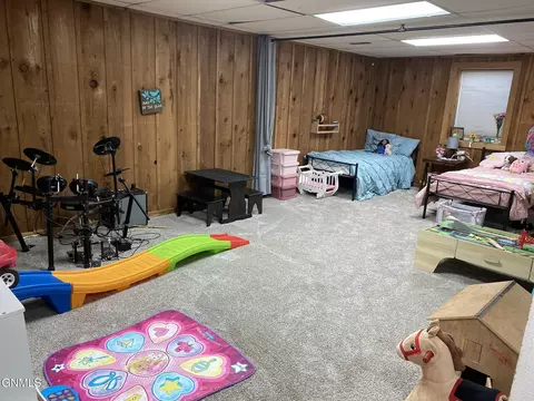 Bedroom - 357 Main St, Beach, ND 58621 photo 4 of 7