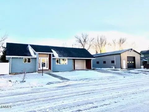 357 Main St, Beach, ND 58621