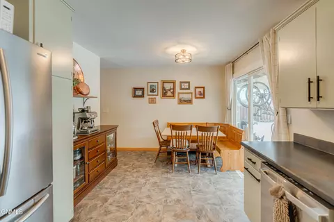 Dining - 1902 Assumption Dr, Bismarck, ND 58501 photo 2 of 3