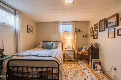 Bedroom - 1902 Assumption Dr, Bismarck, ND 58501 photo 12 of 13