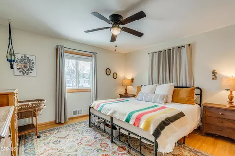 Bedroom - 1902 Assumption Dr, Bismarck, ND 58501 photo 3 of 13