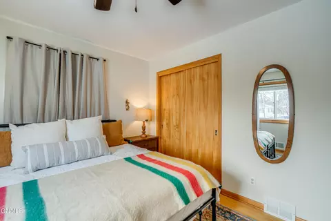 Bedroom - 1902 Assumption Dr, Bismarck, ND 58501 photo 4 of 13