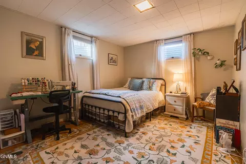 Bedroom - 1902 Assumption Dr, Bismarck, ND 58501 photo 11 of 13
