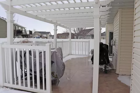 2114 Pebbleview Loop, Bismarck, ND 58503 photo 41