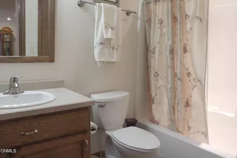 2114 Pebbleview Loop, Bismarck, ND 58503 photo 25