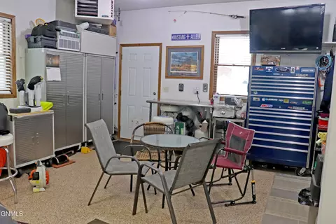 2114 Pebbleview Loop, Bismarck, ND 58503 photo 33