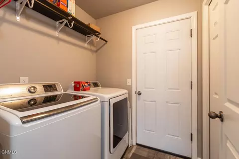 4723 Corvette St NW, Mandan, ND 58554 photo 7