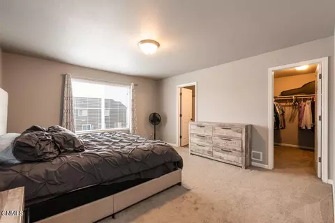 4723 Corvette St NW, Mandan, ND 58554 photo 11