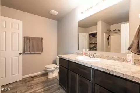 4723 Corvette St NW, Mandan, ND 58554 photo 13