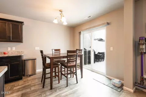 4723 Corvette St NW, Mandan, ND 58554 photo 4