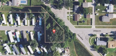 622 Boehm Dr, Bismarck, ND 58504