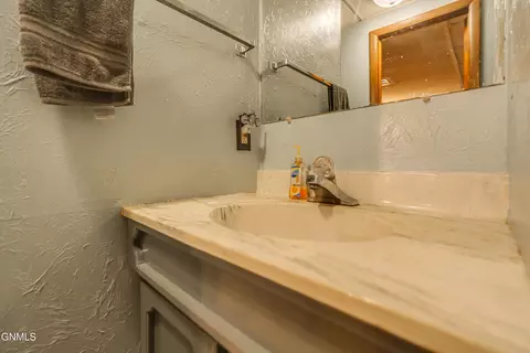 Bath - 1405 Monte Dr NW, Mandan, ND 58554 photo 7 of 7