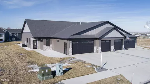 1109 Chippewa Loop NE, Mandan, ND 58554 photo 50