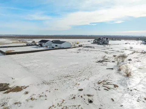 13909 Western Way, Williston, ND 58801 photo 11
