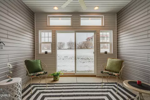 Exterior - 4203 Boulder Ridge Rd, Bismarck, ND 58503 photo 4 of 16