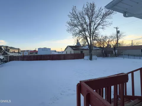 208 1st Ave E, Powers Lake, ND 58773 photo 33