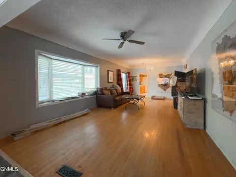 208 1st Ave E, Powers Lake, ND 58773 photo 4