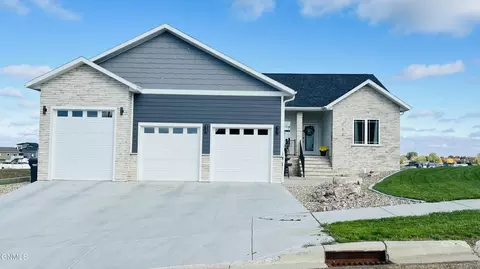 Exterior - 234 Cobblestone Loop SW, Mandan, ND 58554 photo 2 of 26