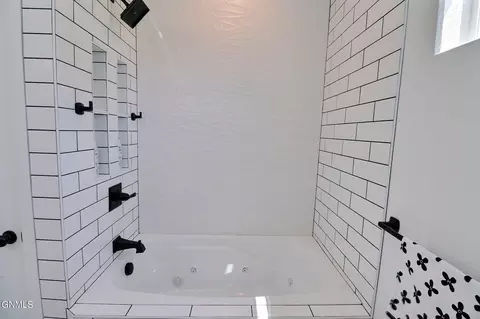 Bath - 234 Cobblestone Loop SW, Mandan, ND 58554 photo 6 of 6