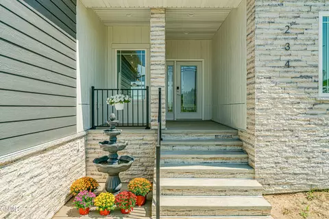 Exterior - 234 Cobblestone Loop SW, Mandan, ND 58554 photo 19 of 26