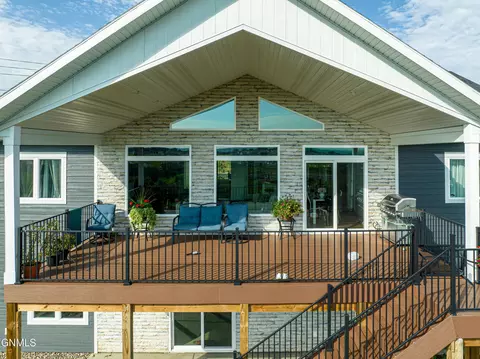 Exterior - 234 Cobblestone Loop SW, Mandan, ND 58554 photo 14 of 26