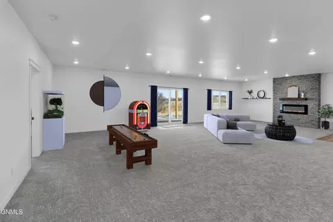 Living - 234 Cobblestone Loop SW, Mandan, ND 58554 photo 3 of 10