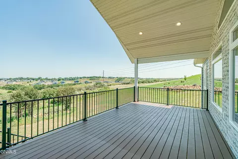 Exterior - 234 Cobblestone Loop SW, Mandan, ND 58554 photo 8 of 26