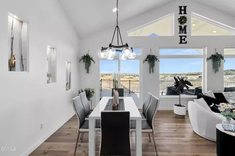 Dining - 234 Cobblestone Loop SW, Mandan, ND 58554 photo 2 of 3