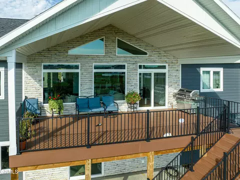 Exterior - 234 Cobblestone Loop SW, Mandan, ND 58554 photo 1 of 26
