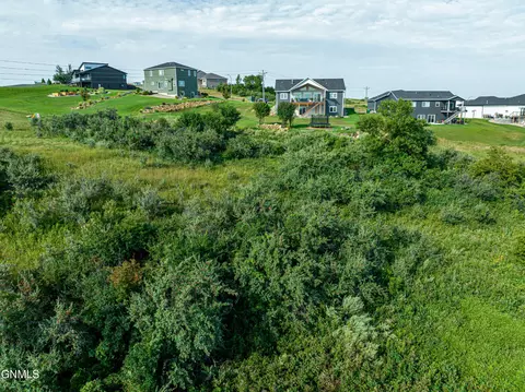 View/Area - 234 Cobblestone Loop SW, Mandan, ND 58554 photo 11 of 18