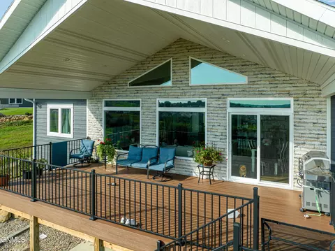 Exterior - 234 Cobblestone Loop SW, Mandan, ND 58554 photo 6 of 26