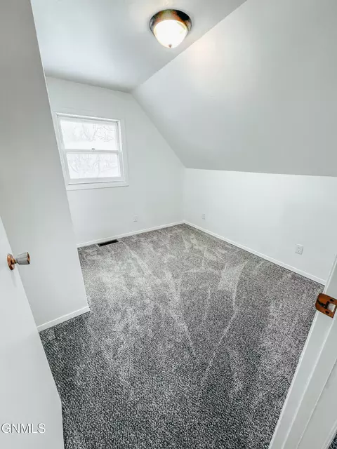 Bedroom - 614 3rd Ave W, Williston, ND 58801 photo 4 of 12