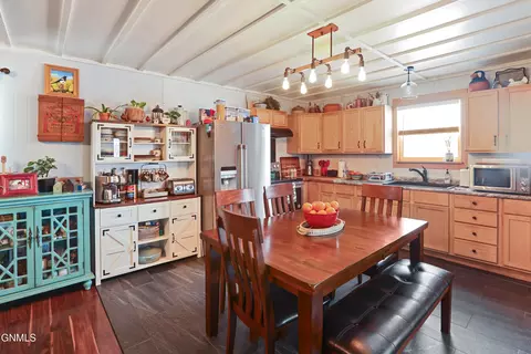 1115 11th St W, Williston, ND 58801 photo 7