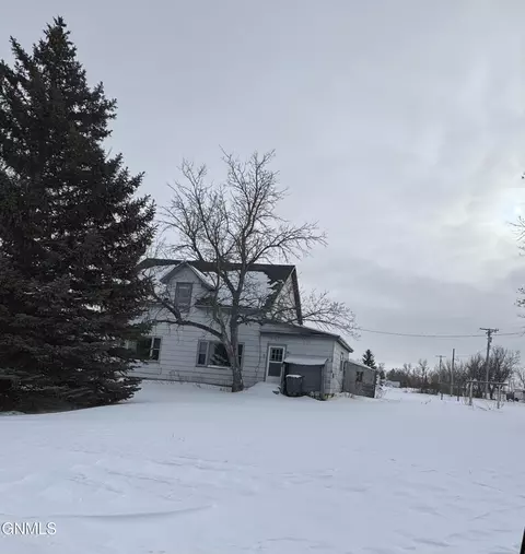 301 4th Ave W, Columbus, ND 58727