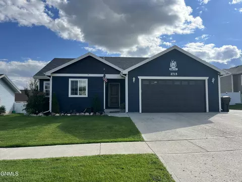 2715 Chokecherry St, Williston, ND 58801