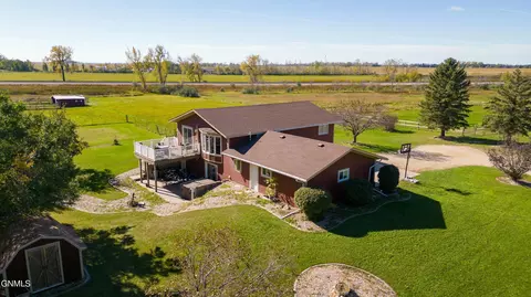 1783 67th Ave NE, New Rockford, ND 58356