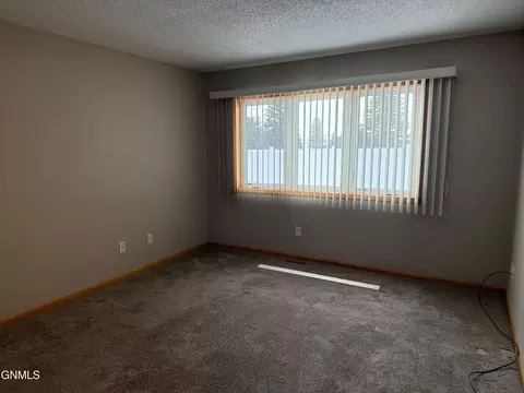 2919 Colorado Dr E, Bismarck, ND 58503 photo 29