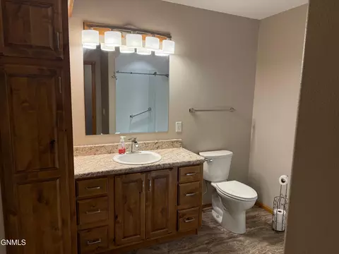 2919 Colorado Dr E, Bismarck, ND 58503 photo 18
