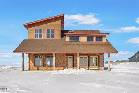 14937 Hoss St, Williston, ND 58801